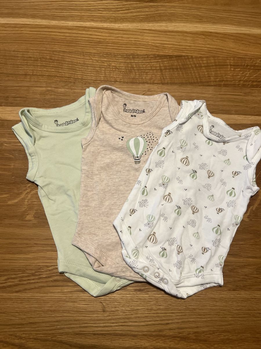 Lotti & Set di vestiti: 3 Bodys Grösse 50/56 Neu! – Nuovo (secondo la descrizione) da Derendingen venduto da Heli.u