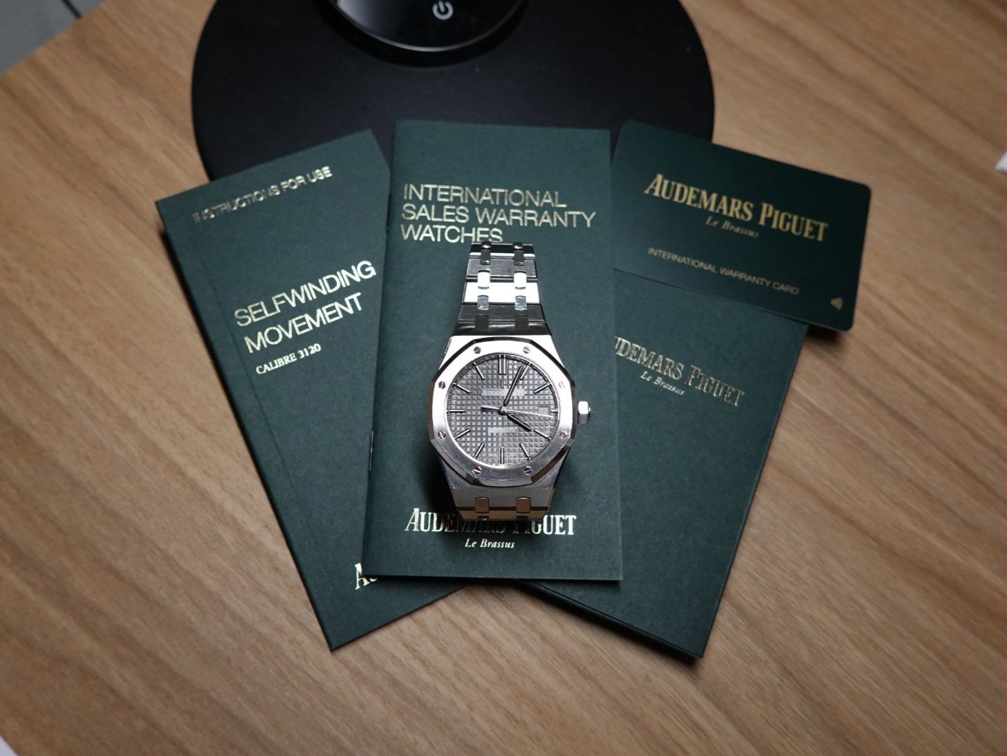 Audemars Piguet Orologi: Audemars Piguet Royal Oak 37mm Full Set – Usato da Bonstetten venduto da helit91 7