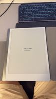 reMarkable 2 barely used + case