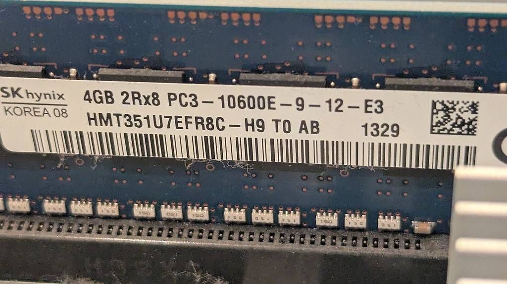 Serveurs: HP ProLiant MicroServer N40L – D'occasion à Heiden par kev_k2r7 2