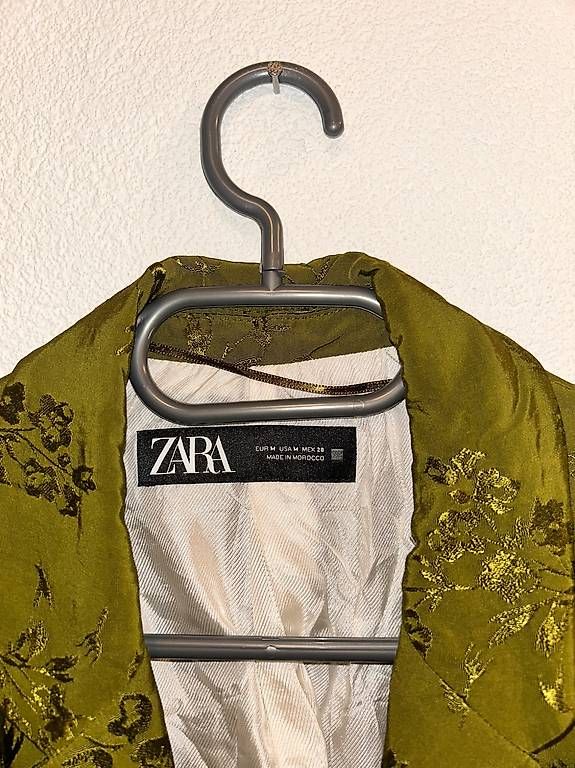 Vestes: ZARA Blazer mit Bindegürtel Gr. M – D'occasion à Basel par ann_2t6s 1