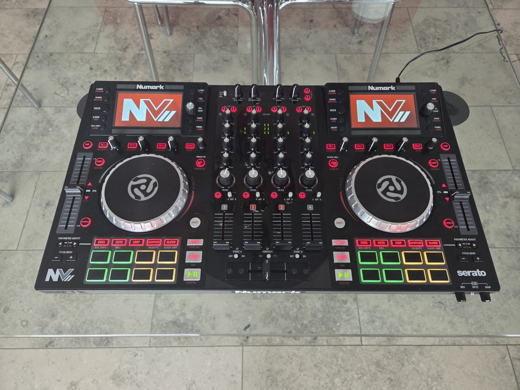 Numark Console di mixaggio: Numark NVII Dj Controller – Usato da Subingen venduto da Larsgi 1