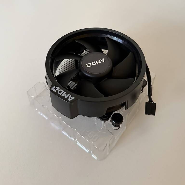 Elektronikbauteile: AMD Wraith Stealth CPU-Kühler – Neu und originalverpackt aus Olten von dcnnhlx.ss 1