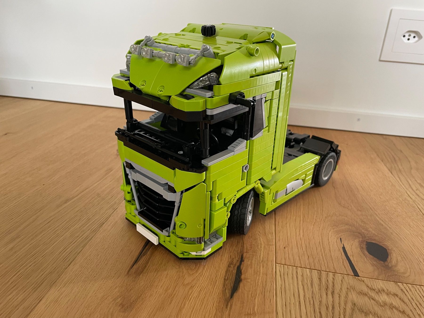 Lego Kit di costruzioni: Lego Technic - DAF XG 4x2 – Nuovo (secondo la descrizione) da Salmsach venduto da ram82