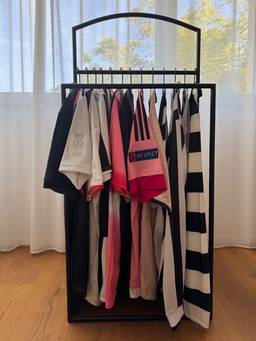 Canottiere & Pantaloni: Juventus Jersey Auflösung – Usato da Dielsdorf venduto da nicolicious