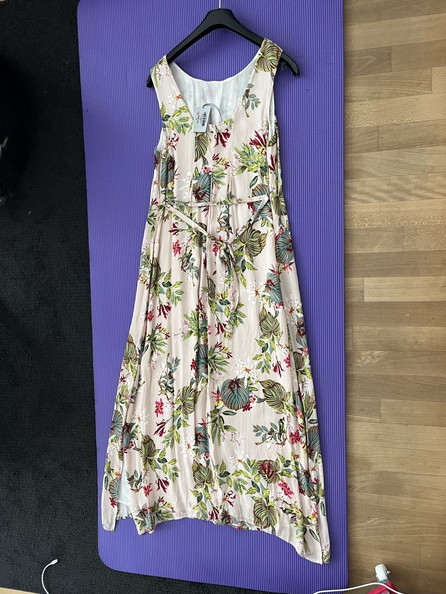Nile Kleider: Sommerliches Maxikleid, Original Nile, Grösse S – Neu und originalverpackt aus Bolligen von Vroni23 1