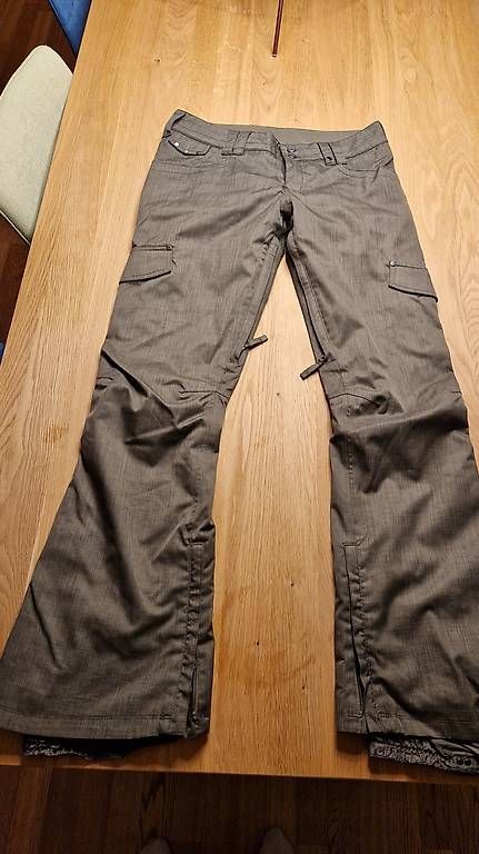 Hosen: Snowboardhose Burton – Gebraucht aus Sarnen von elawid