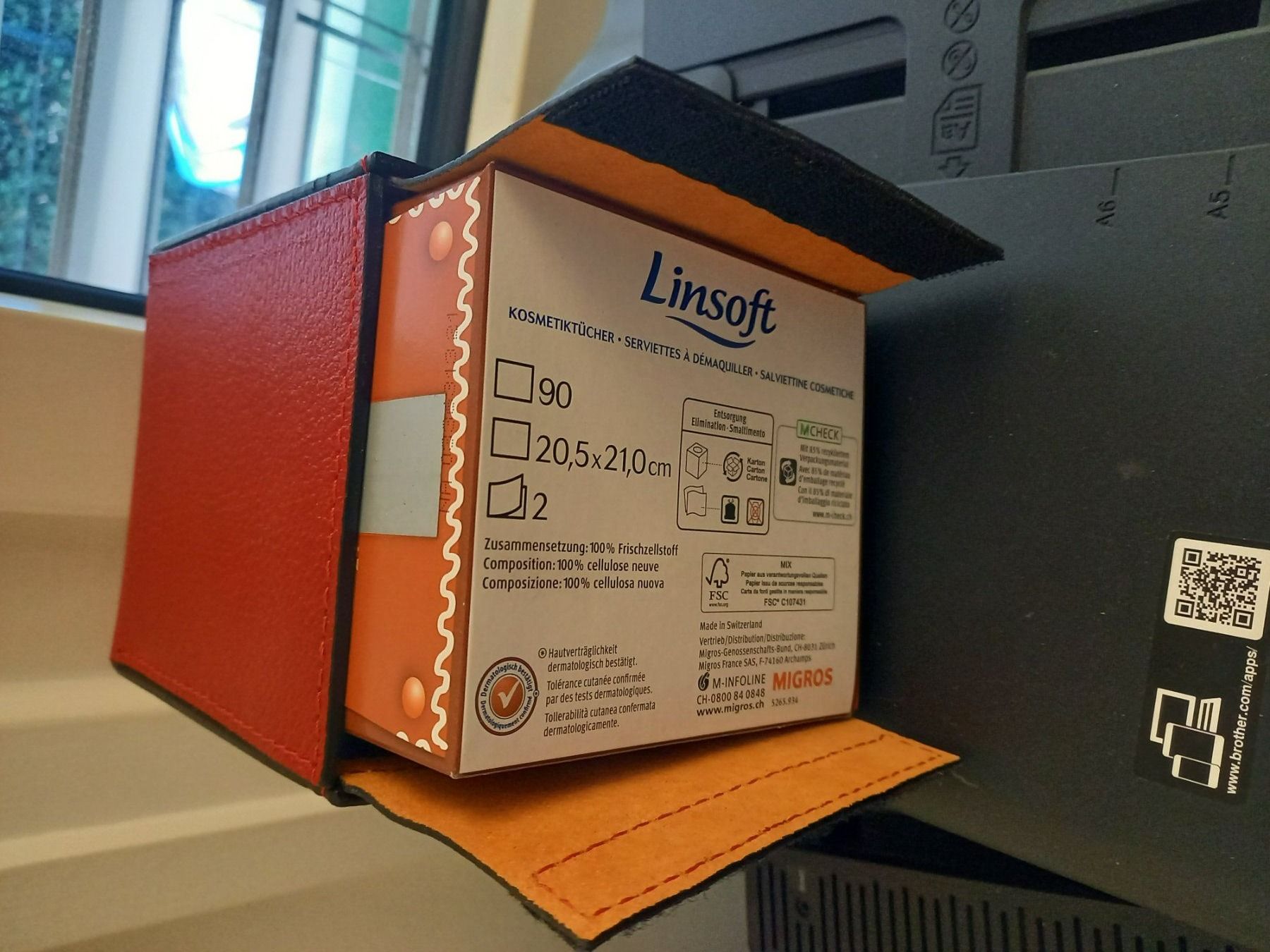 Altro in Decorazioni & Accessori: Taschentuchbox aus rotem Leder – Usato da Zürich venduto da carolina71 3