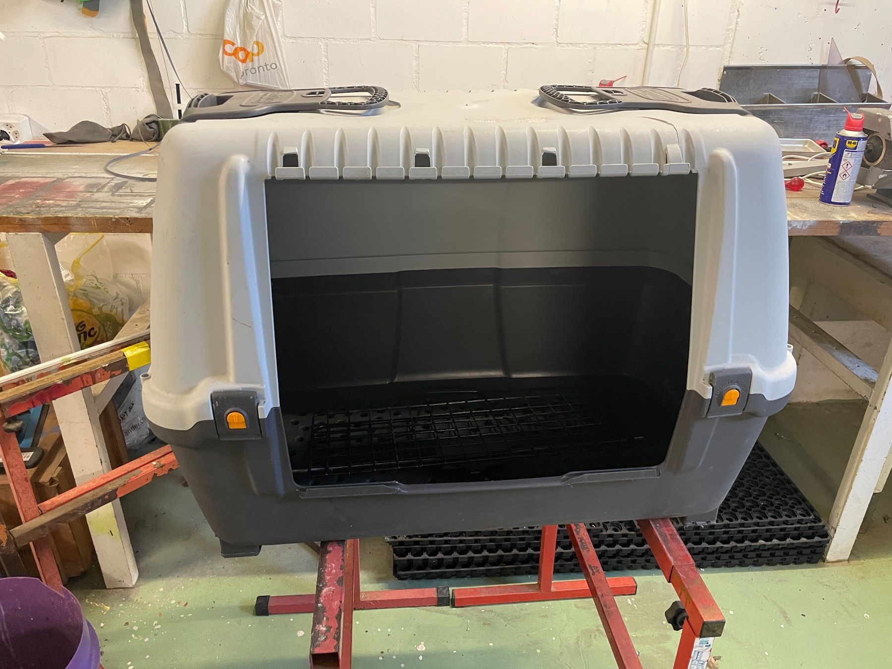 Gabbie, trasporto & Sicurezza: AniOne Kofferraumbox M – Usato da Obergerlafingen venduto da bas_b7v6 1