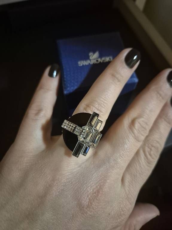 Bagues: Swarovski Ring Grösse 60 – D'occasion à Buchs AG par adr_qj8v 4
