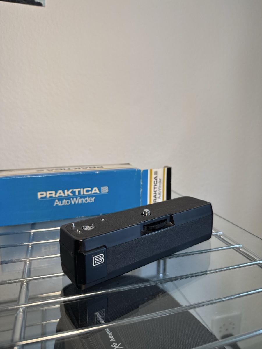 Unità & Adattatore: Praktica B Auto Winder – Usato da Basel venduto da fgr_yq8w