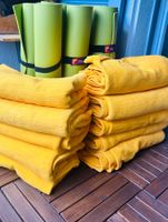 Yogamatten + Meditationsdecken, je 10 Stück