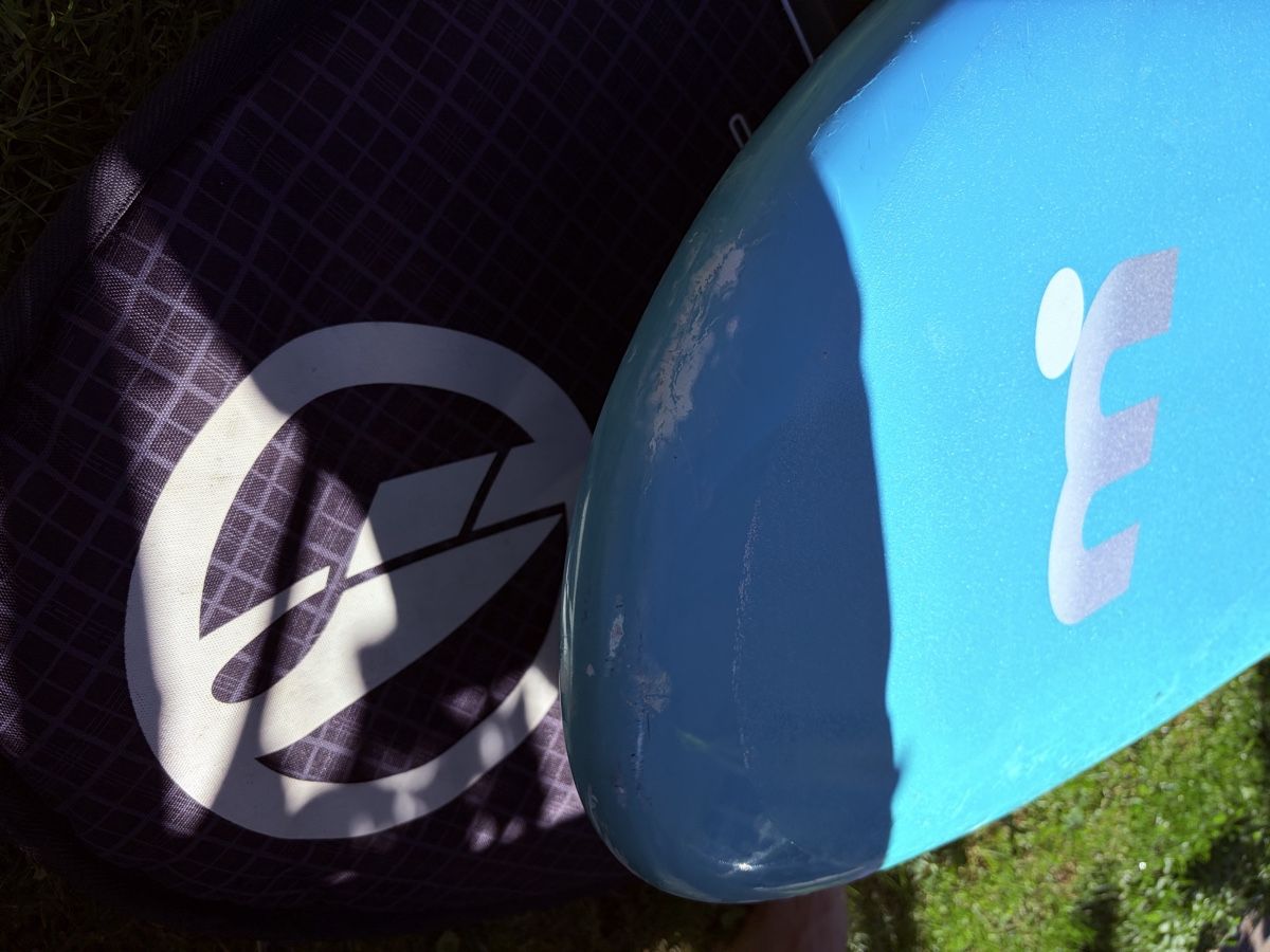 Mistral Tavole da surf e di nuoto: Windsurfboard Mistral Syncro 117 Liter mit Boardbag – Usato da Dinhard venduto da Hollam 4