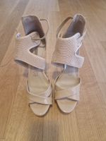 Rosa sommer Heels mit Absatz 15cm grösse 39 von Buffalo