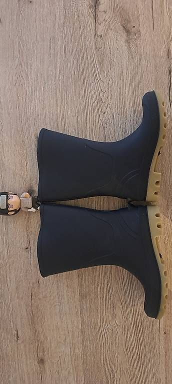 Chaussures garçon: Gummistiefel- 28 – D'occasion à Zeihen par ild_bv6f 2