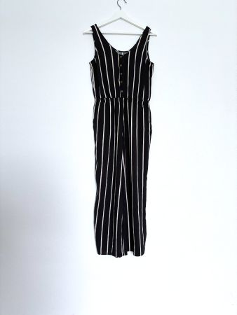 Overall legerer Playsuit Jumpsuit Gr.S Hose mit Oberteil