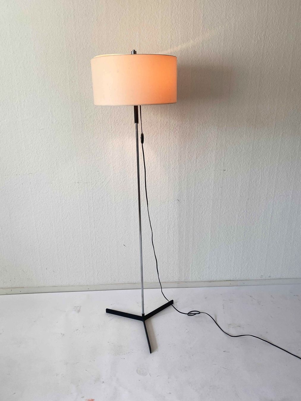 Lampade: Stehleuchte 60iger Jahre – Usato da Beringen venduto da Kultgut