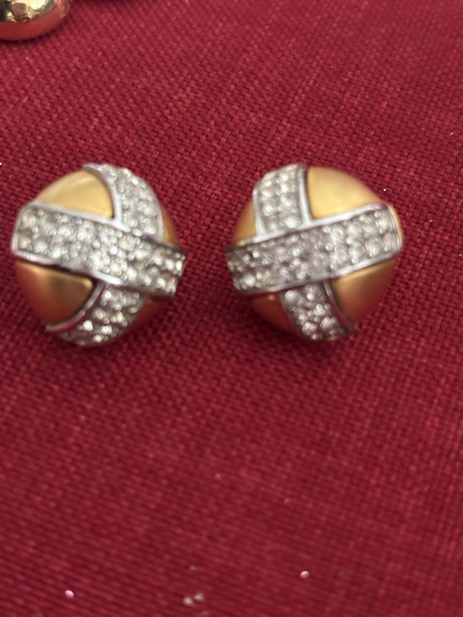 Givenchy Altri gioielli: Givenchy necklace+earrings – Usato da Buchrain venduto da Mr.Kim 5