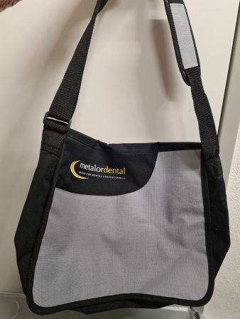 Umhänge Tasche, Laptop-/ Dokumenten Tasche