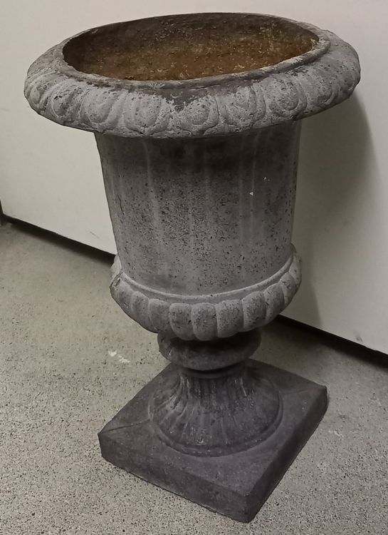 *BLUMENGEFÄSS* KERAMIK(?)/SCHWER/H CA.44CM/INTAKT Kaufen auf Ricardo