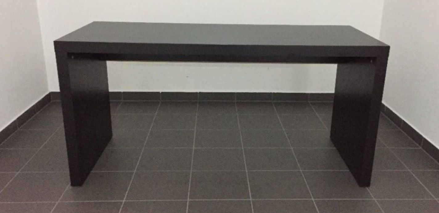 Ikea Bureaux: Schreibtisch MALM IKEA – D'occasion à Benzenschwil par Ralfone