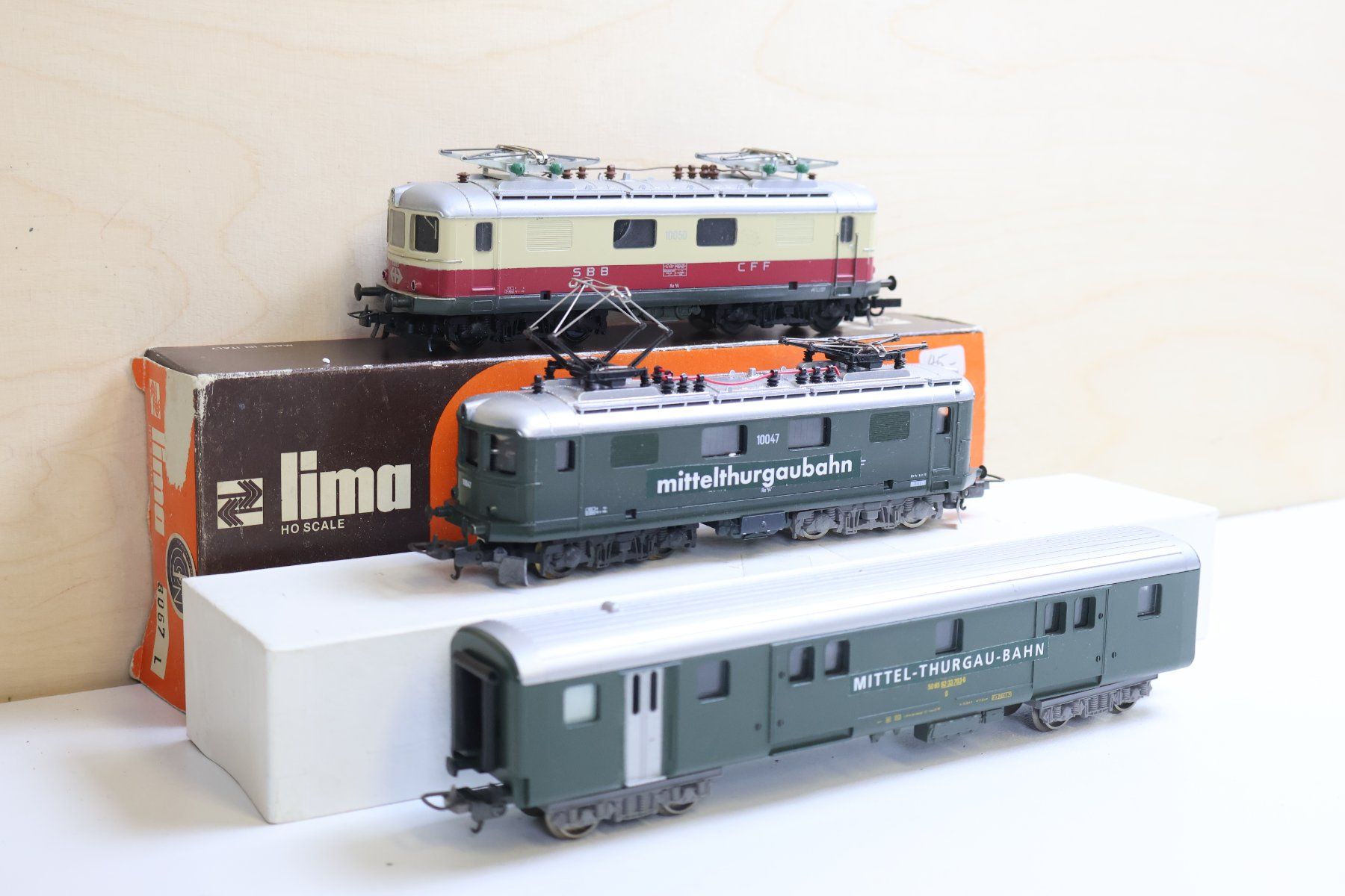 Lima Modellini di ferrovie: Lima Thurgau/TEE Doppelpack 2 x SBB Re 4/4 E-Lok H0 DC – Usato da Winterthur venduto da Monstera 2
