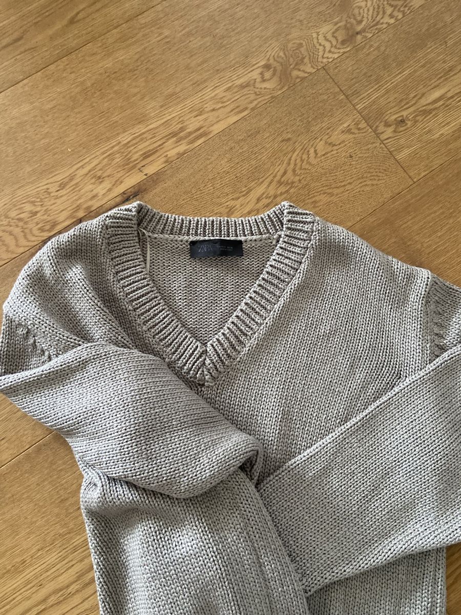 Zara Pulls & Sweat-shirts: Zara sweater – Neuf (Voir description) à Walchwil par ann_ckz6 1