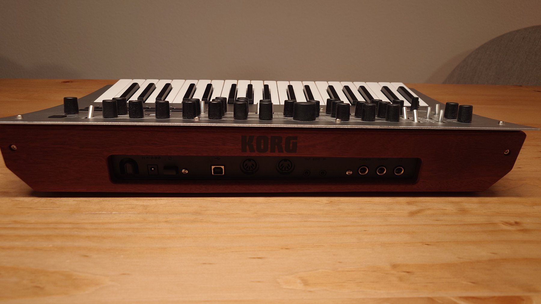 Korg Instruments de musique: Korg Minilogue, Polyphoner Analogsynthesizer – D'occasion à Sissach par Subnoize 2