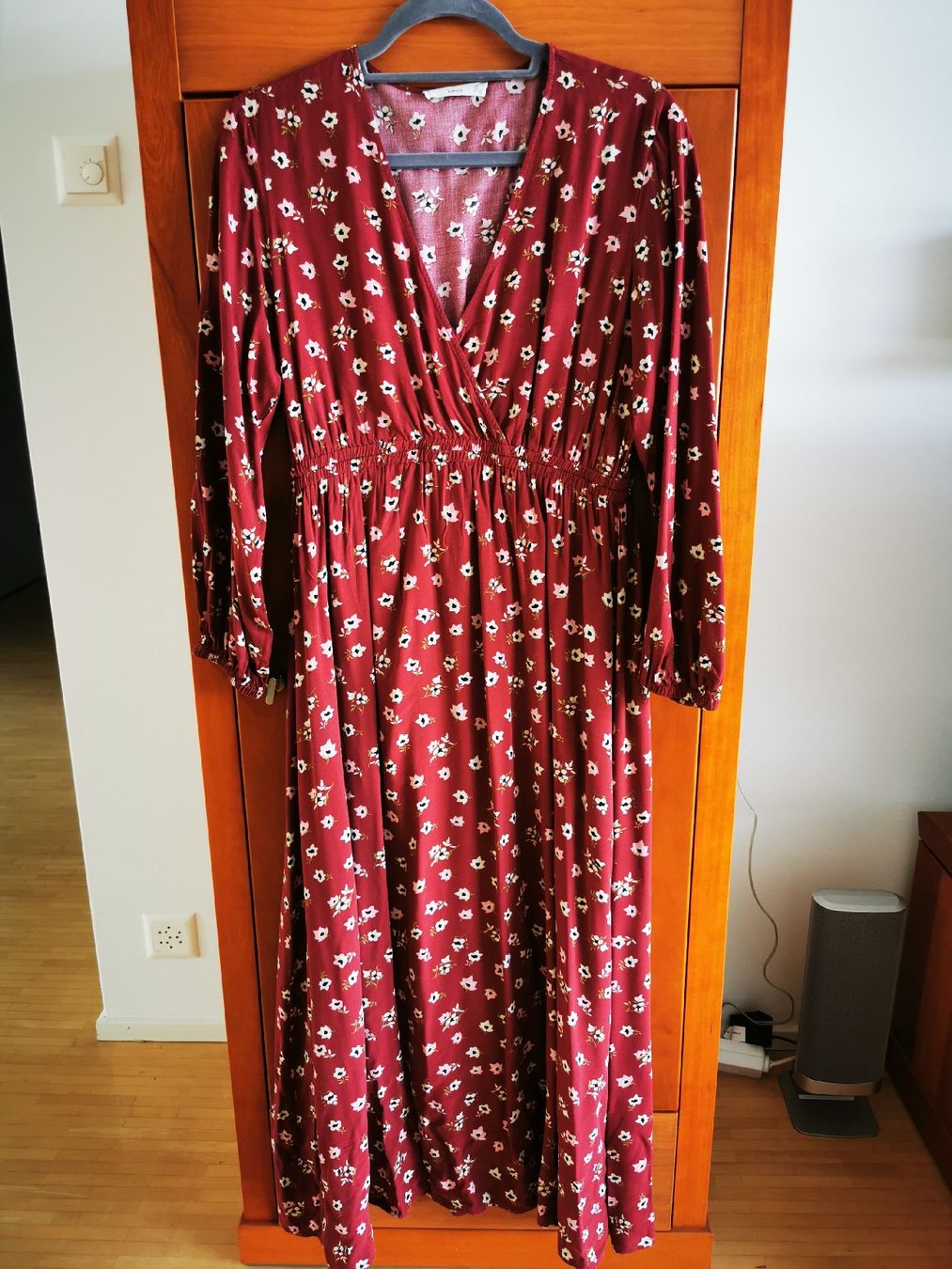 Mango Vestiti: Dunkelrotes Mango Kleid mit Blumenmuster, Grösse M – Usato da Wädenswil venduto da coconut1289 5