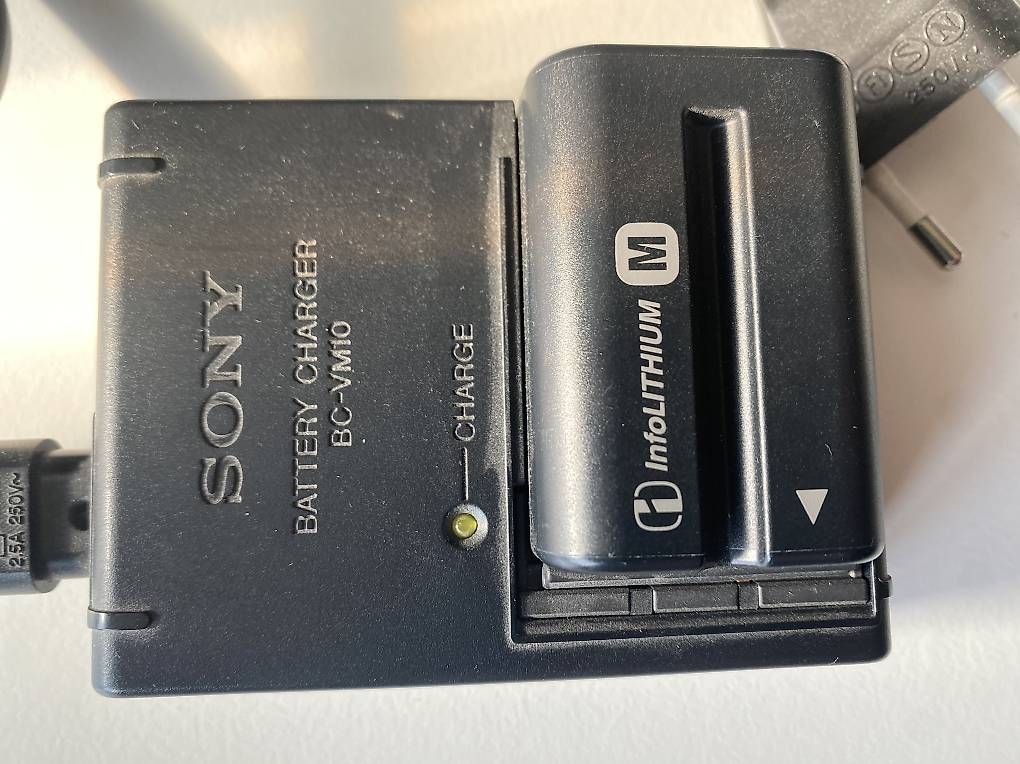 Fotocamera: Sony Wechselobjektivkamara DSLR-A200 – Usato da Belp venduto da hor_srj9 3