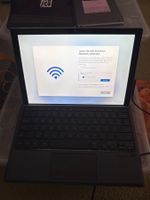 Surface pro 5, 256GB - i5 - 8GB RAM - Modell 1807!!