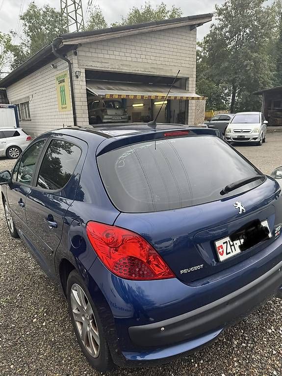 Peugeot Automobili: Auto zu verkaufen – Usato da Dübendorf venduto da cat_2x5y 1