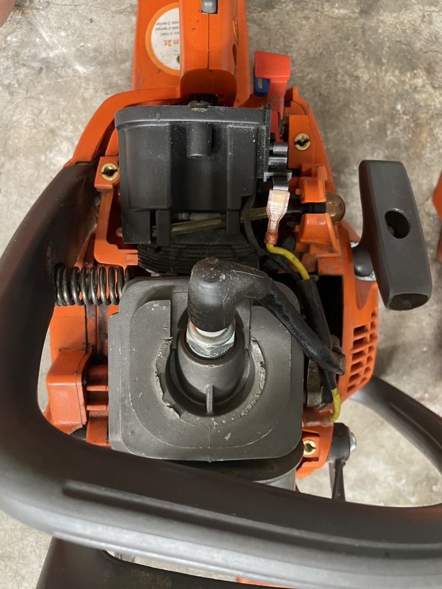 Husqvarna Scies: Husqvarna 235 – D'occasion à Chur par enr_27gn 2