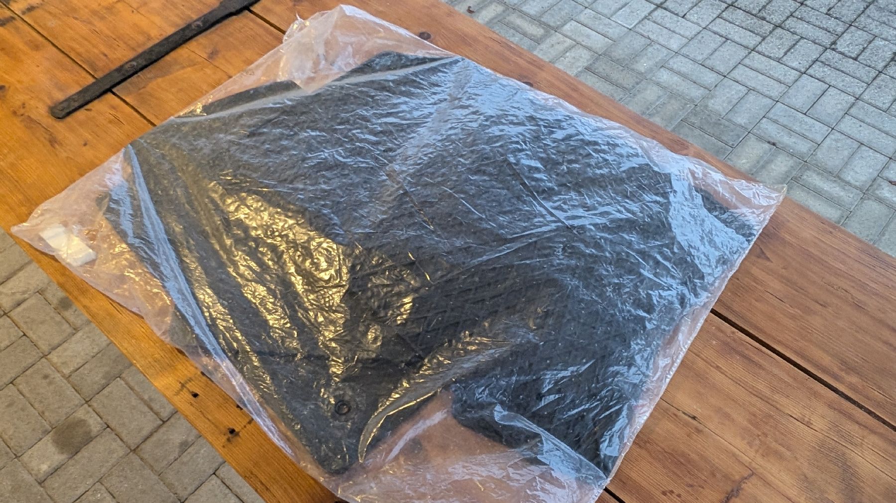 Opel Tappeti & Tappetini: Original Opel Cascada Gummi-Fussraummatten – Nuovo e nell'imballaggio originale da Obergösgen venduto da LePa92 1
