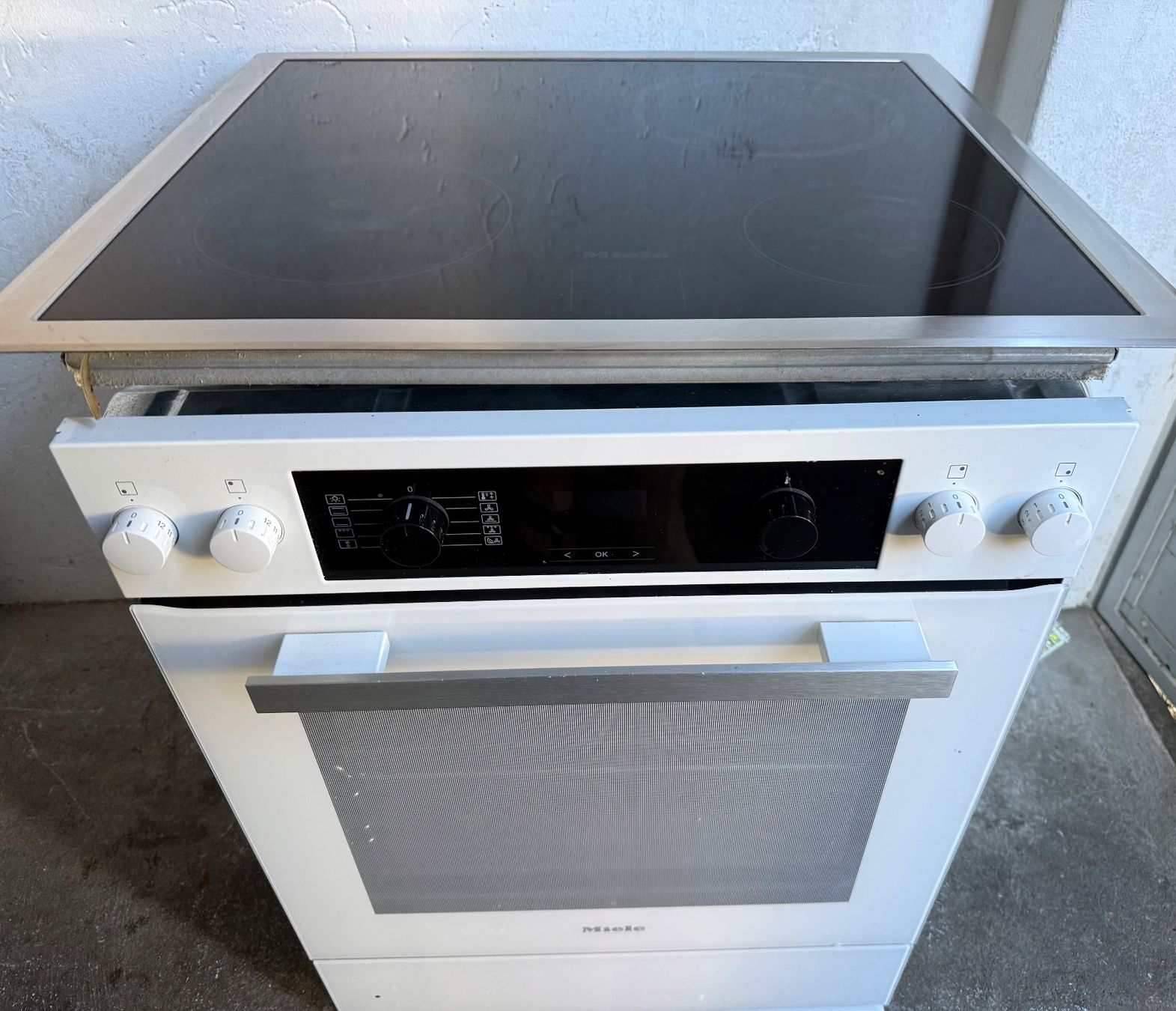 Miele Backöfen: Miele 55cm Backofen Glaskeramik – Gebraucht aus Kloten von top2000 4
