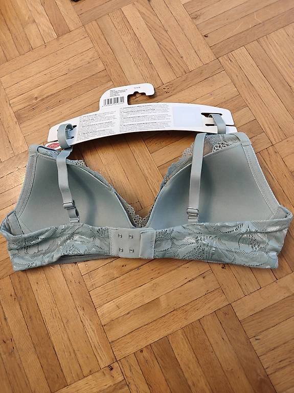 Altra biancheria intima: Softschalen-BH, 80B, neu  – Usato da Samedan venduto da t_p_8nvs 1