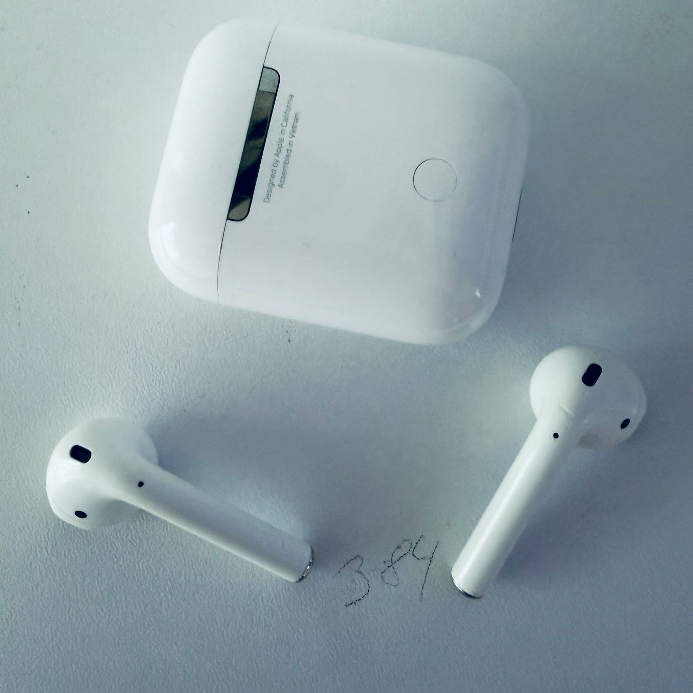 Apple Cuffie: Original Apple AirPods 2 Gen. Wireless Kopfhörer & Case – Usato da Basel venduto da MY.AIRPODS.SHOP 6