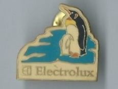 Placchette & Badge: Elektrolux, Pinguin PIN – Usato da Zürich venduto da t24_de