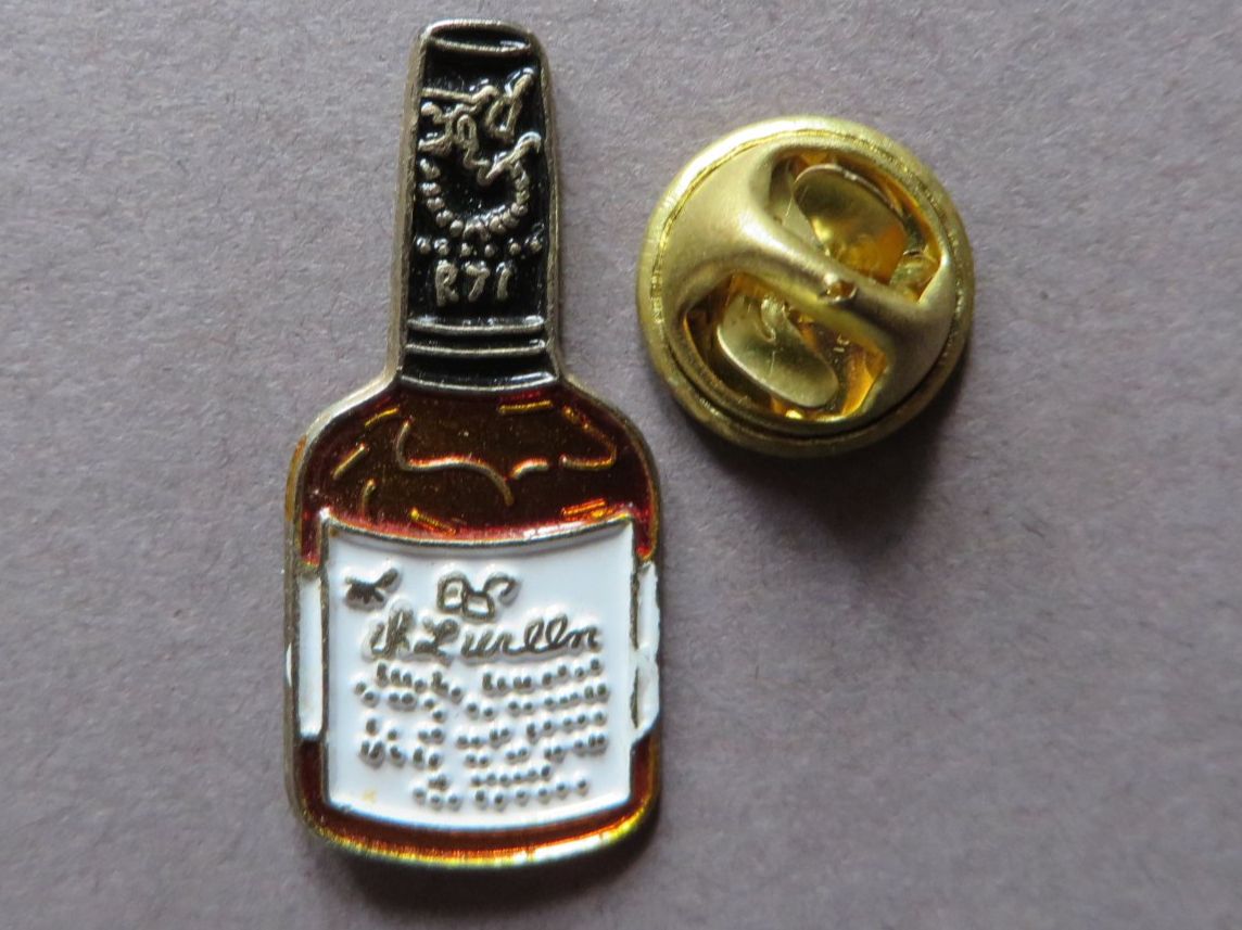 Plaketten & Abzeichen: PIN, FLASCHE WHISKY – Gebraucht aus Neuhausen von luckimucki