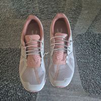 ON schuh
