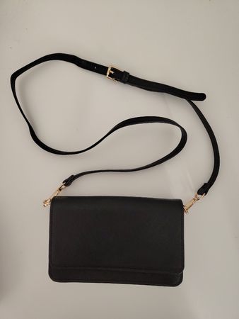Damen Tasche schwarz mit Schultergurt guter Zustand