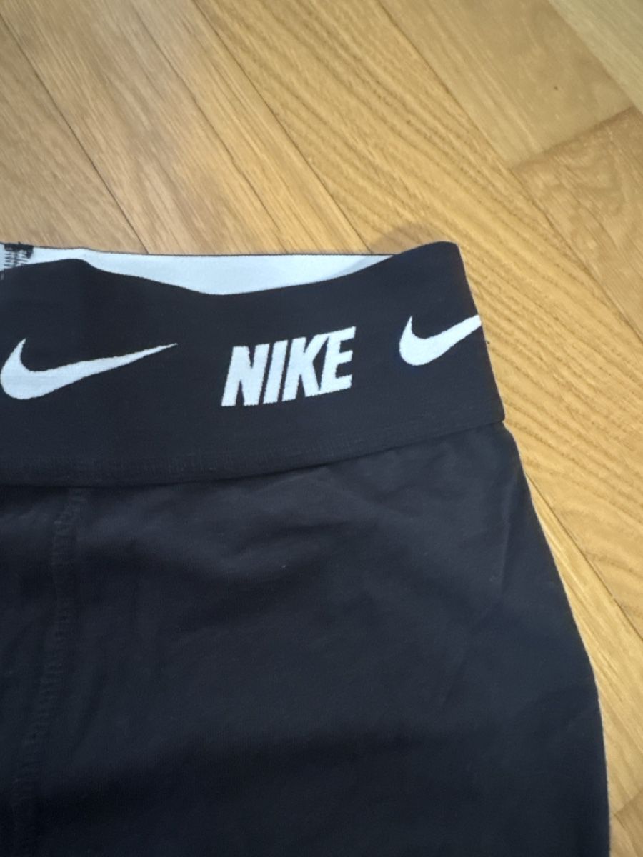 Nike Calze & Collant: Nike Leggings Gr. 156-166 cm – Usato da Füllinsdorf venduto da silberstern110 2