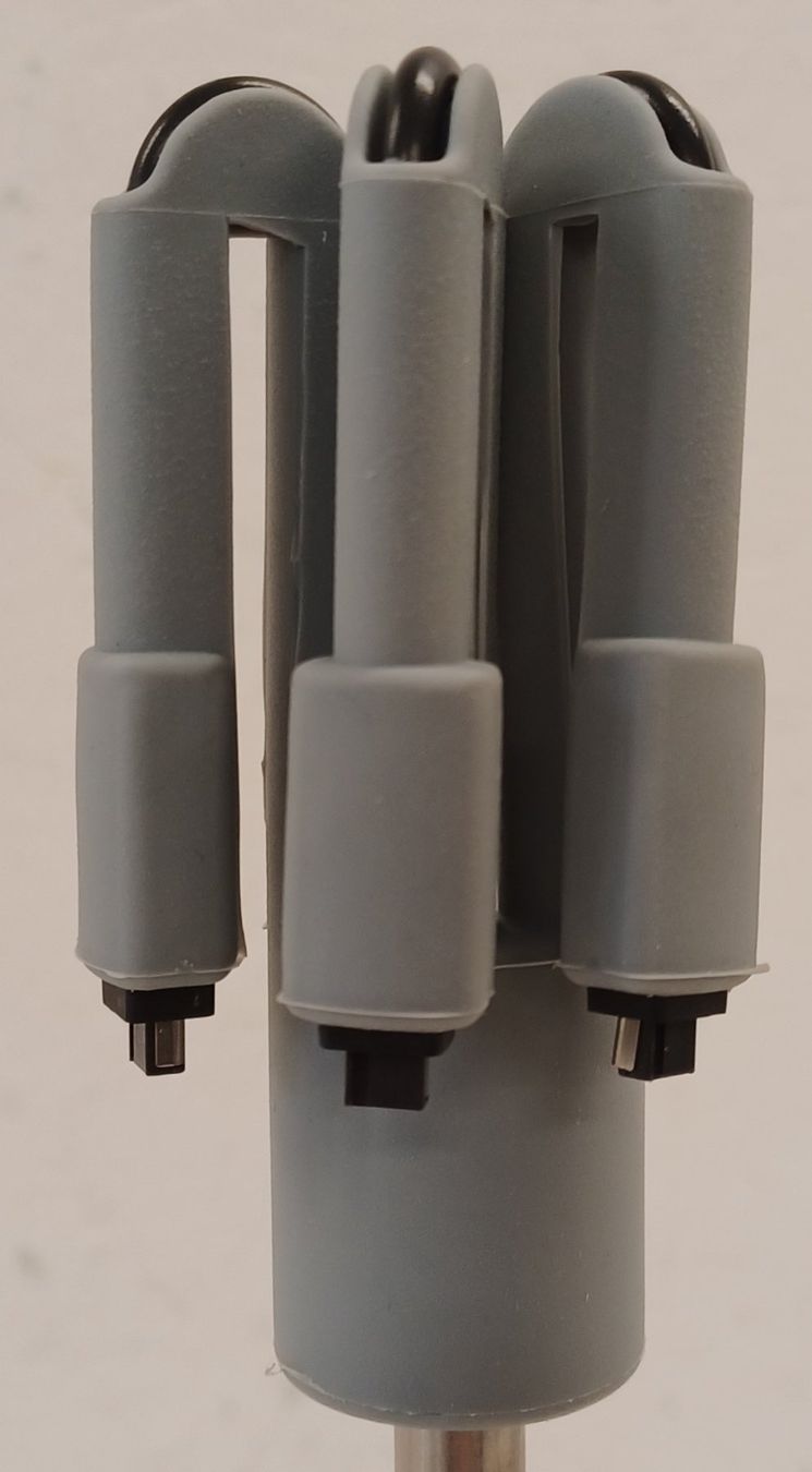 Accessori da laboratorio: Brand Stand for 3 Transferpette electronic – Usato da Niederdorf venduto da LeptonAG_Labor 3