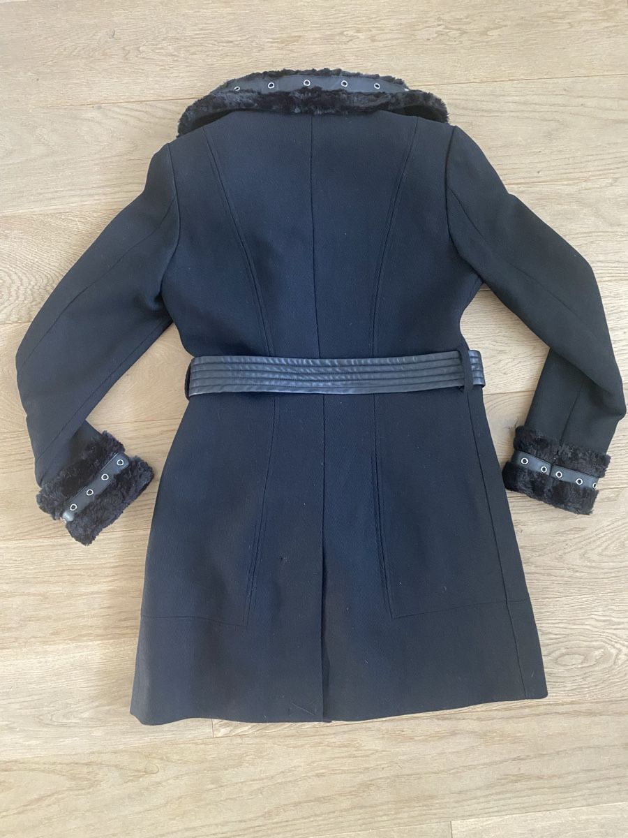 Guess Cappotti: Guess Damen Trenchcoat – Usato da Volketswil venduto da 9394 1