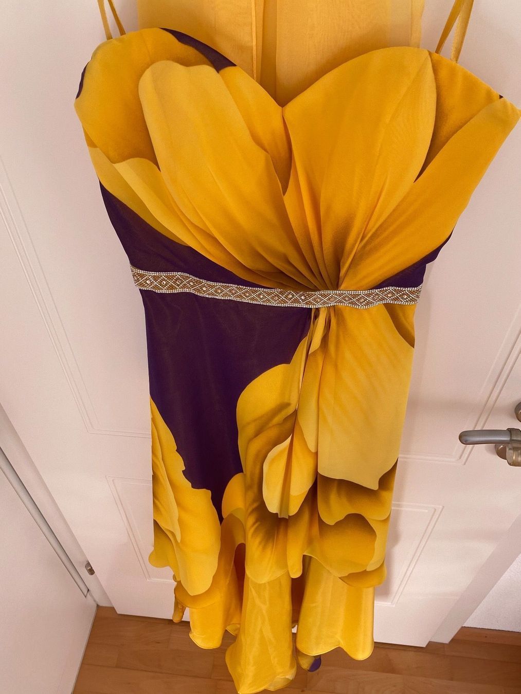 Vestiti: Wunderschönes Abendkleid, Gelb/Violett – Nuovo (secondo la descrizione) da Ruggell venduto da sam_ly9m 1