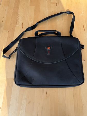 New Wenger Laptop Bag Black with Shoulder Strap