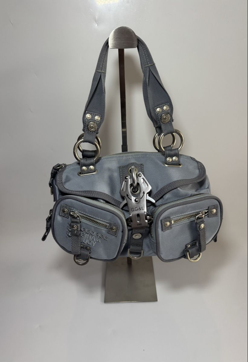 George Gina & Lucy Sacs femmes: George Gina & Lucy Handtasche – D'occasion à Vionnaz par b_f_d_r_g