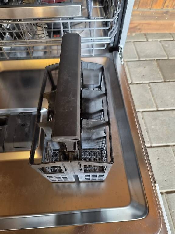 Electrolux Machines à laver la vaisselle: Geschirrkörbe Electrolux – D'occasion à Rüegsauschachen par Ctba82 2