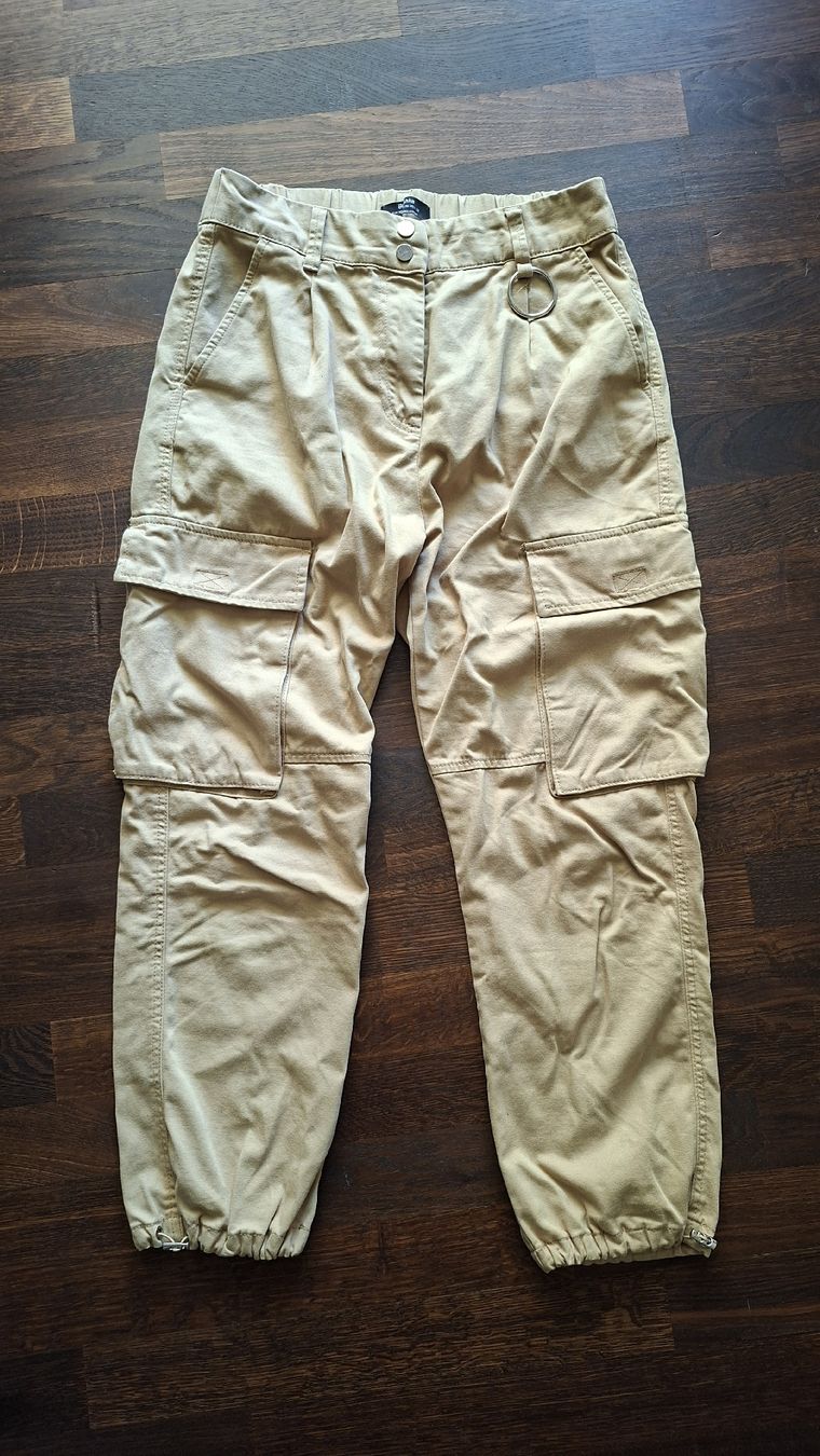 Bershka Hosen: Bershka Cargohose 38 – Neu (gemäss Beschreibung) aus Sirnach von man_kym6
