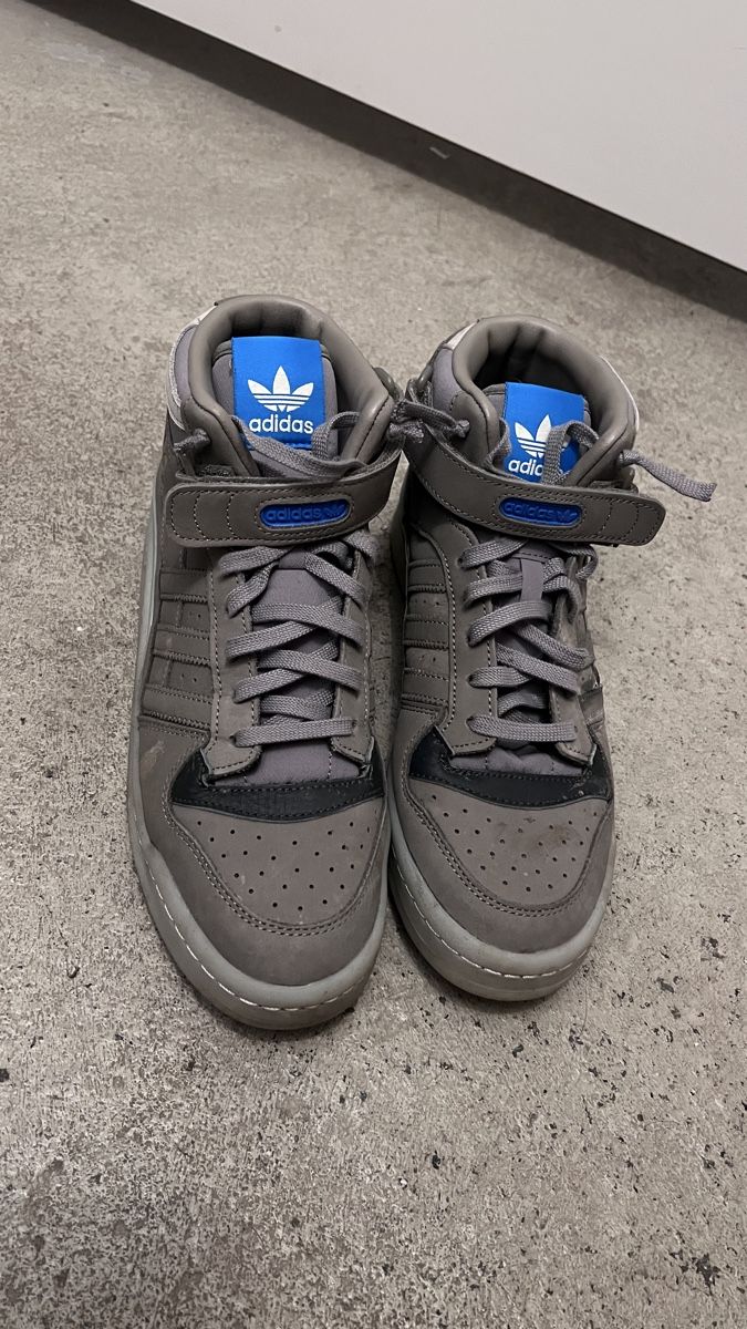 Adidas Herrenschuhe: Adidas Forum High Schuhe Grau Gr. 43 1/3 – Gebraucht aus Rotkreuz von perlengott